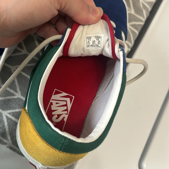 Vans tennis shoes - Picture 4 of 8